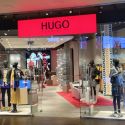 Комплексное оформление бутика HUGO BOSS ТЦ "Галерея" г. Санкт-Петербург